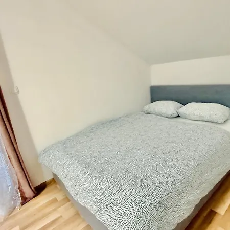 Casa Bella Fruska Gora With Hot Tub * Velika Remeta